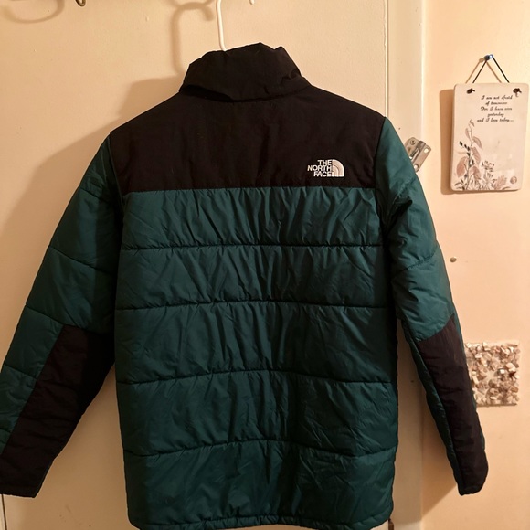 The north face jacket. Youth size XL - Picture 7 of 7
